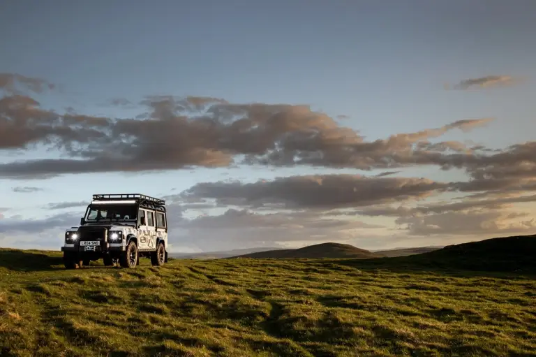 Land Rover Classic Defender Works V8 Trophy II - Foto - 10