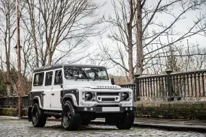 Land Rover Defender 110 Wide-Track by Chelsea Truck Company - Foto