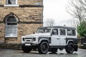 Land Rover Defender 110 Wide-Track by Chelsea Truck Company - Foto