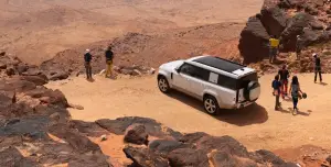 Land Rover Defender 130 - Foto ufficiali - 3