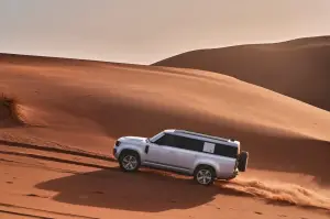 Land Rover Defender 130 - Foto ufficiali - 8