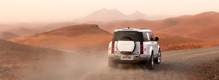 Land Rover Defender 130 - Foto ufficiali - 15