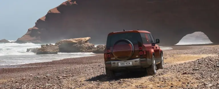 Land Rover Defender 130 - Foto ufficiali - 21