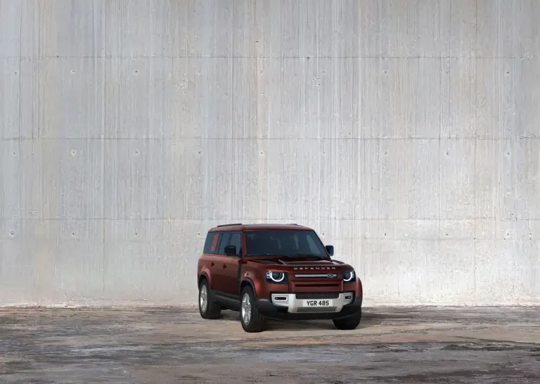Land Rover Defender 130 - Foto ufficiali - 27
