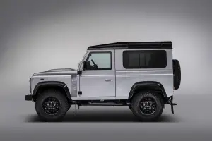 Land Rover Defender 2000000 - 50