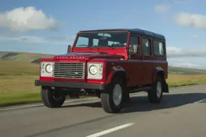 Land Rover Defender 2013