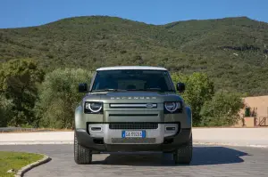 Land Rover Defender 2020 prova - 12