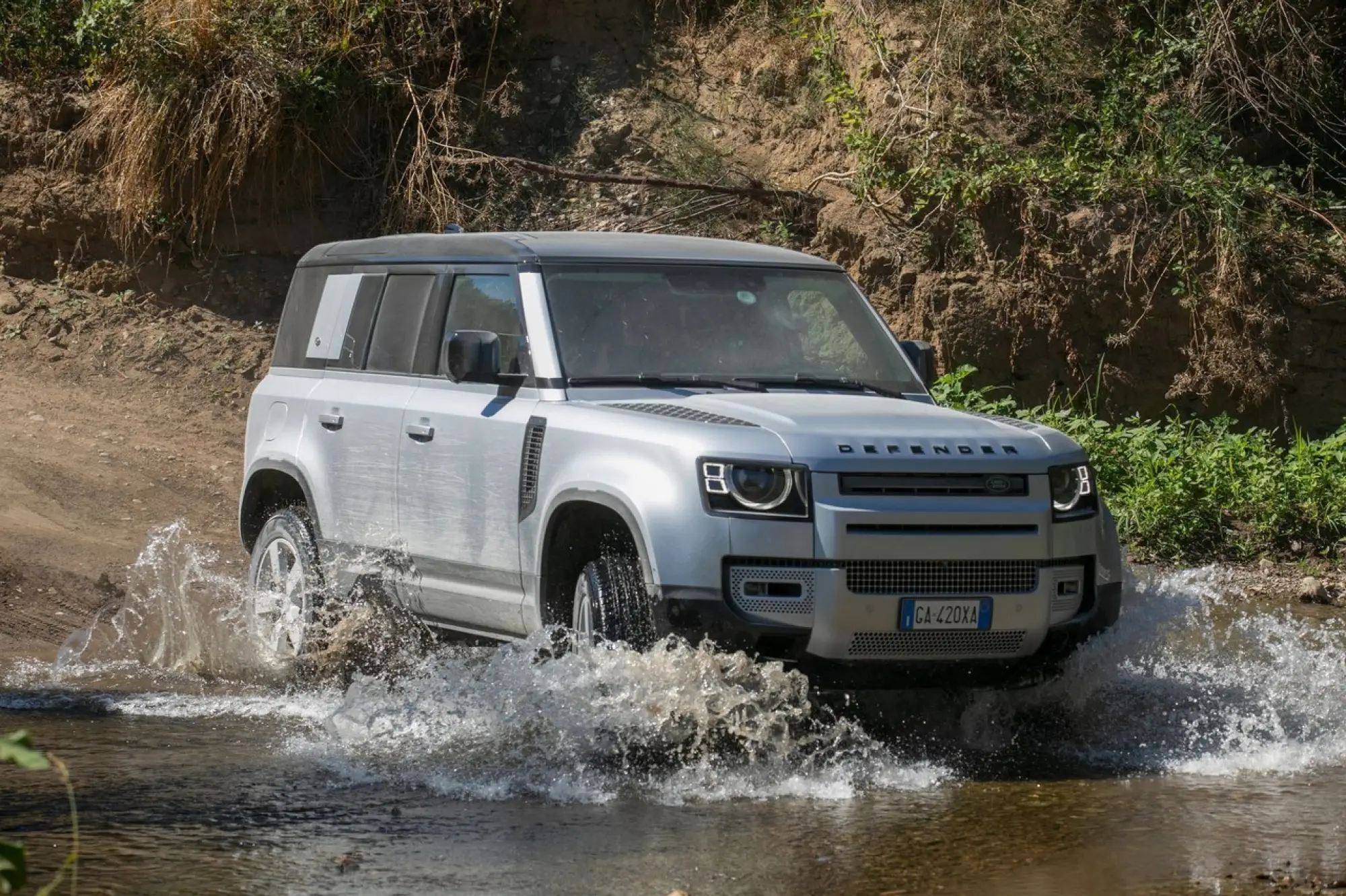 Land Rover Defender 2020 prova - 19
