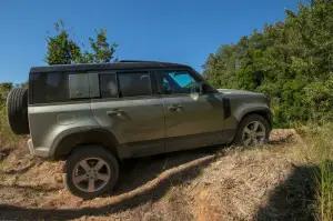 Land Rover Defender 2020 prova - 9