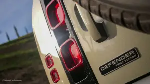 Land Rover Defender 2021 - Prova su strada - 11