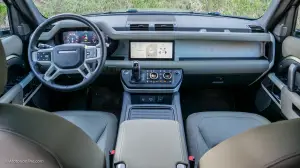 Land Rover Defender 2021 - Prova su strada - 15