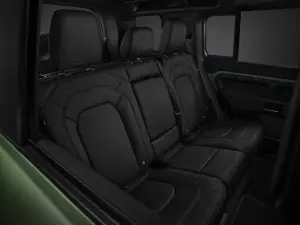 Land Rover Defender 75th Limited Edition - 7