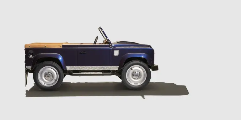 Land Rover Defender concept a pedali - 7