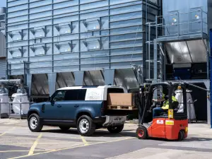 Land Rover Defender Hard Top - 6