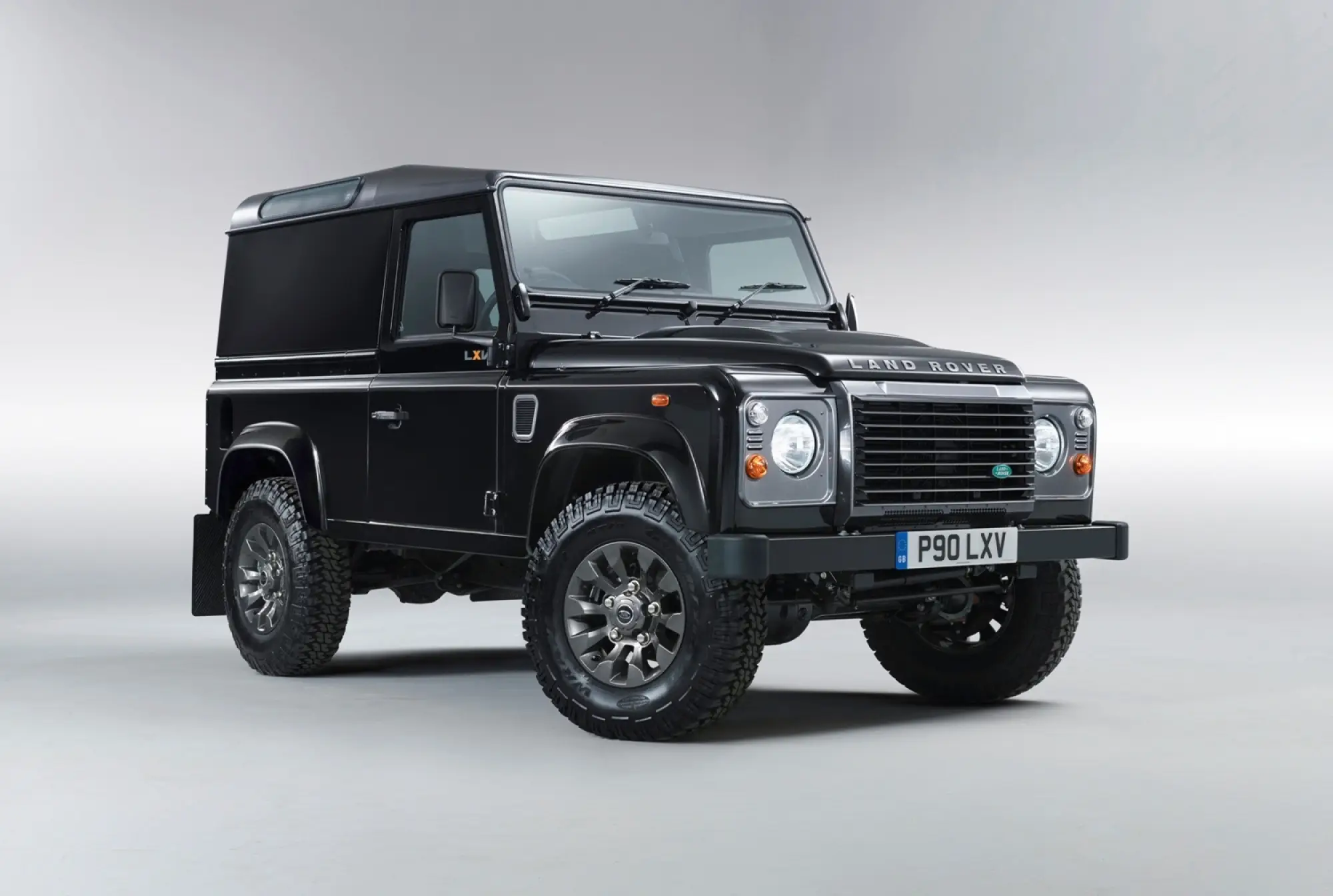 Land Rover Defender LXV Special Edition - 3