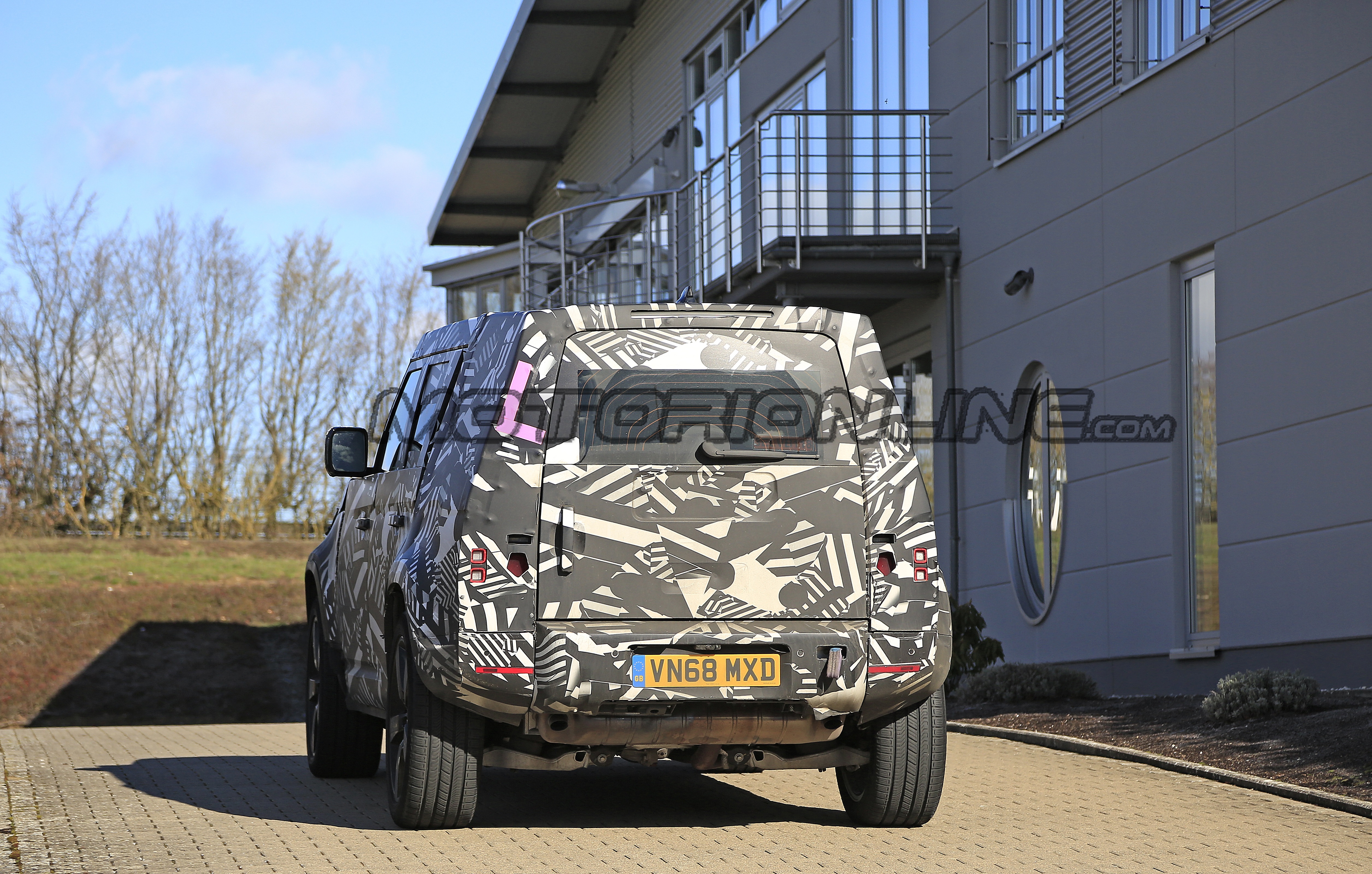 Land Rover Defender MY 2020 - Foto spia 19-03-2019