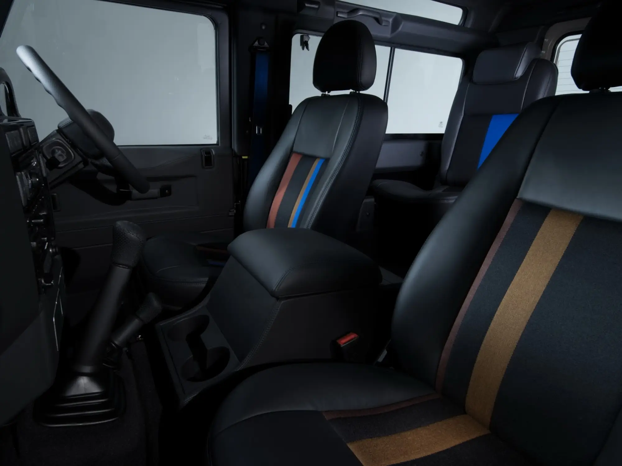 Land Rover Defender Paul Smith - 24