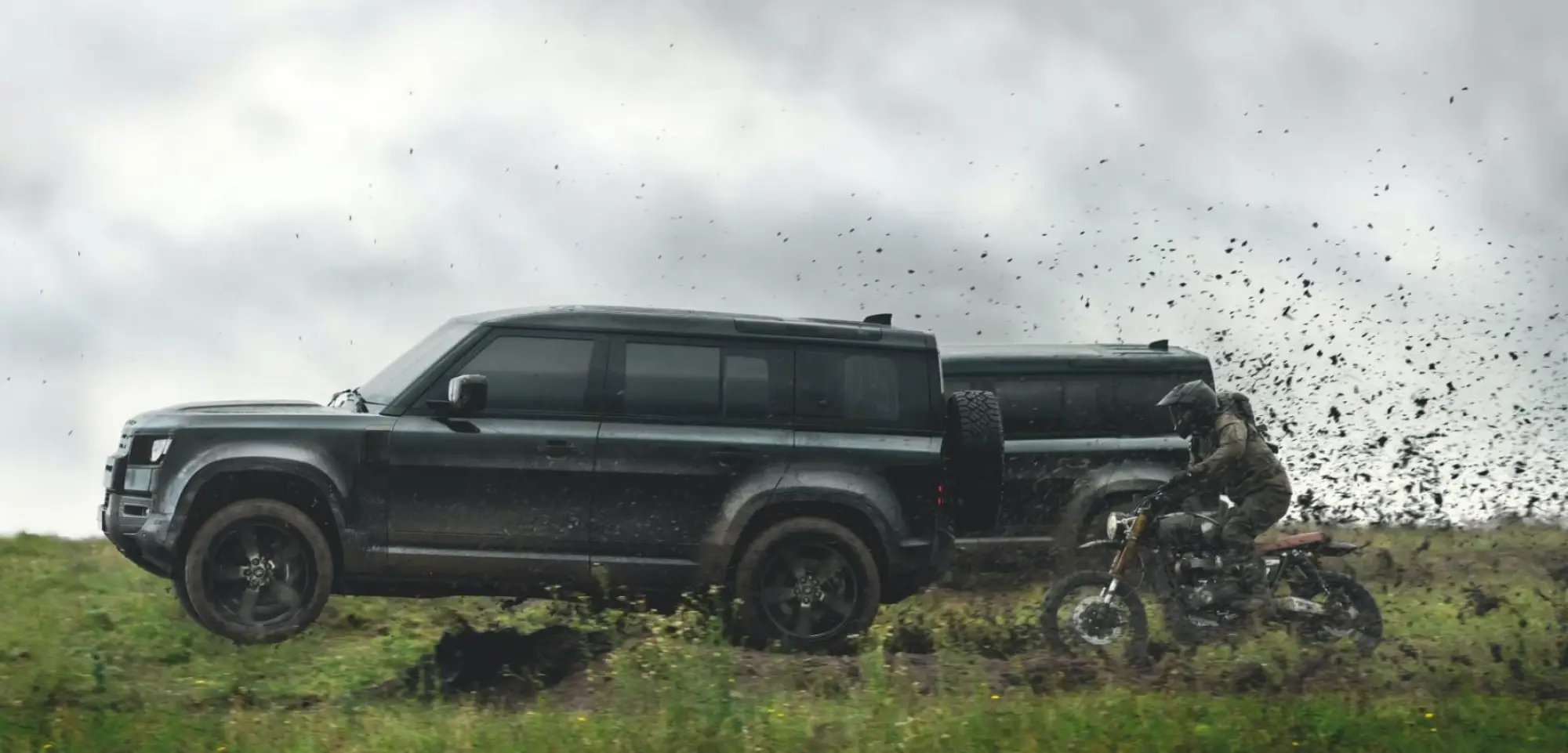 Land Rover Defender - Set film No Time To Die - 3