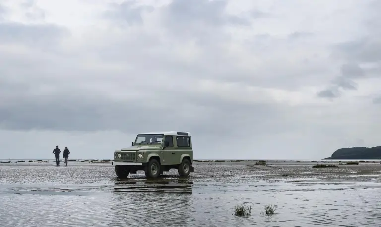 Land Rover Defender special edition - 2