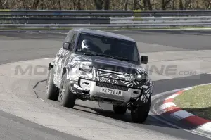 Land Rover Defender SVX 2023 - Foto Spia 19-04-2022 - 5