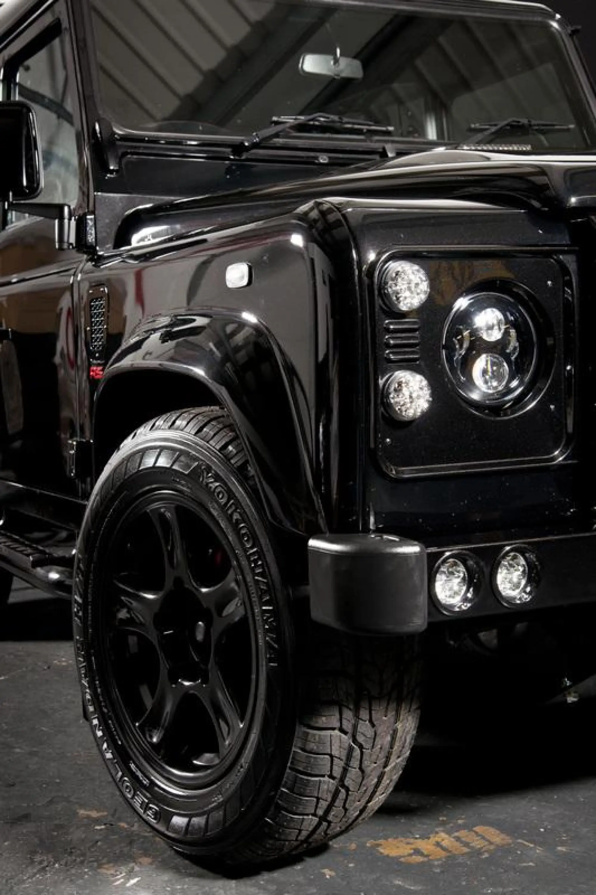 Land Rover Defender Ultimate RS by Urban Truck - 5
