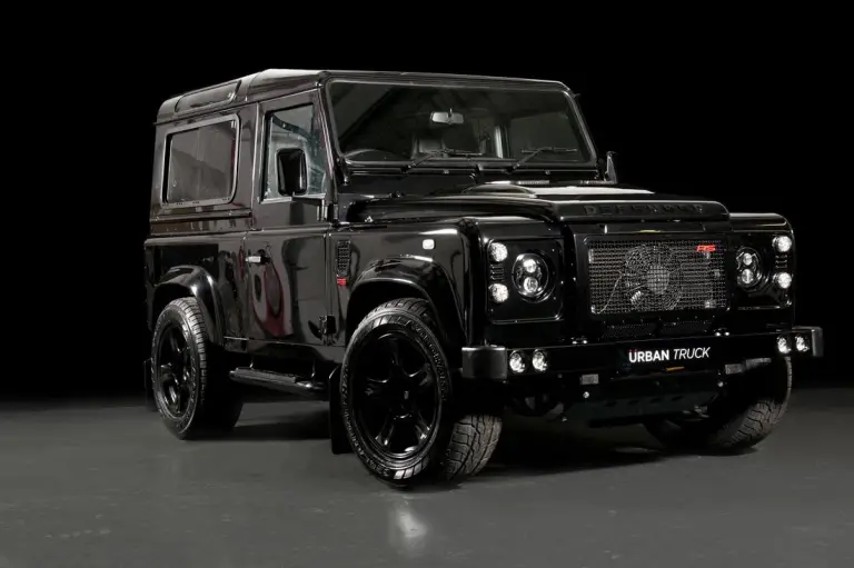 Land Rover Defender Ultimate RS by Urban Truck - 15