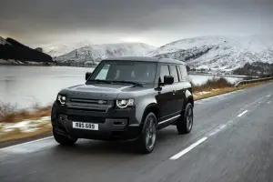 Land Rover Defender V8  - 13