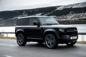 Land Rover Defender V8 