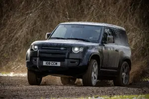 Land Rover Defender V8 