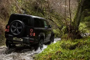 Land Rover Defender V8 