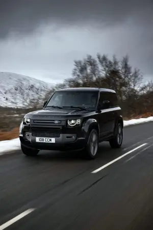 Land Rover Defender V8 