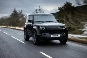 Land Rover Defender V8 