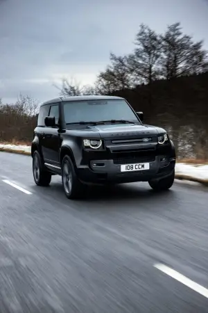 Land Rover Defender V8 