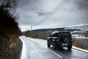 Land Rover Defender V8 