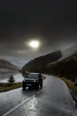 Land Rover Defender V8 
