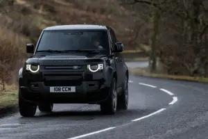 Land Rover Defender V8 