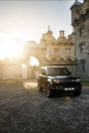 Land Rover Defender V8 