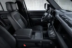 Land Rover Defender V8 