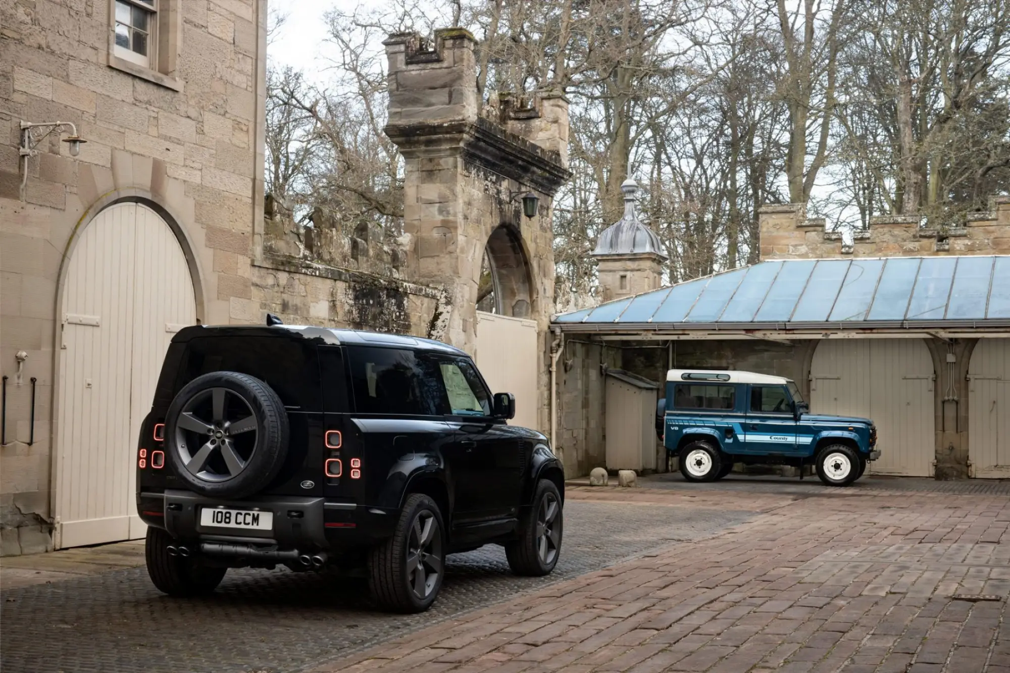 Land Rover Defender V8  - 8