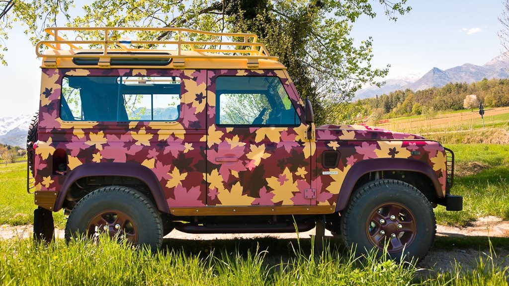 Land Rover Defender Vineyard