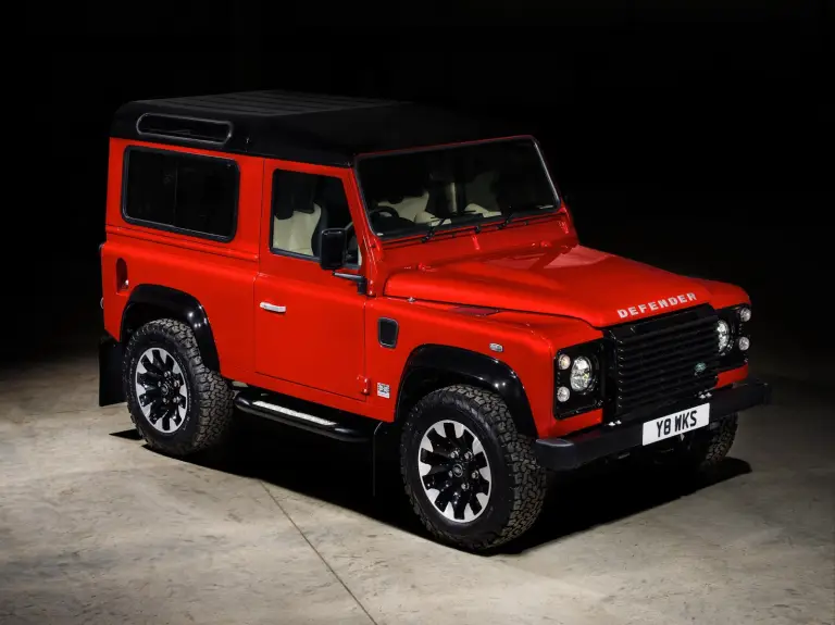 Land Rover Defender Works V8 - 19