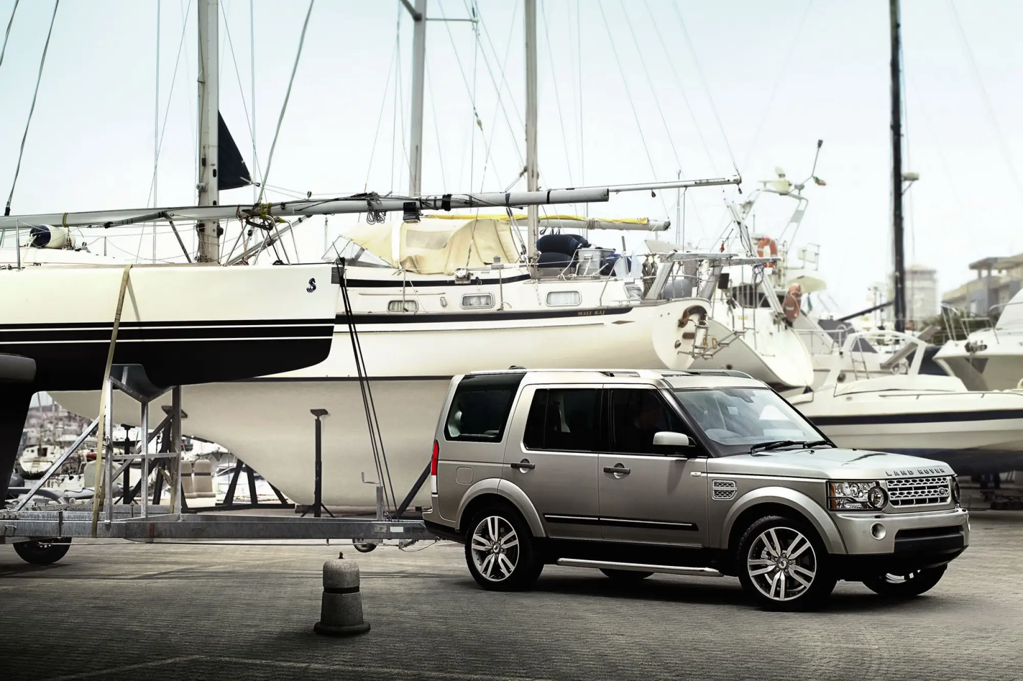 Land Rover Discovery 2012 - 3