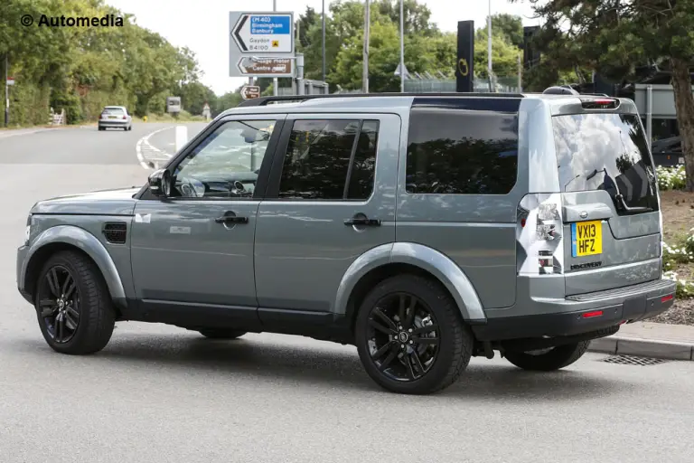 Land Rover Discovery 2014 - Foto spia 09-08-2013 - 4