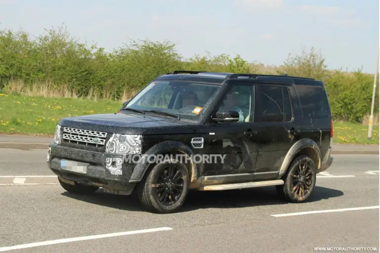 Land Rover Discovery 2015 - Foto Spia - 1