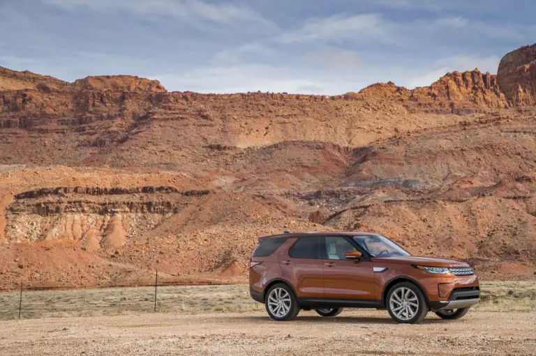 Land Rover Discovery - 2017 - 65