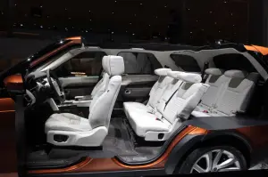 Land Rover Discovery 5 - Salone di Parigi 2016