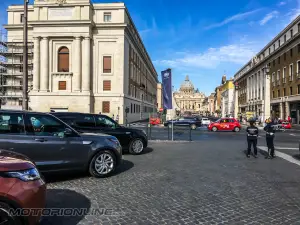 Land Rover Discovery Humanitarian Expedition Amatrice