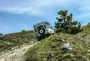 Land Rover Discovery Humanitarian Expedition Amatrice