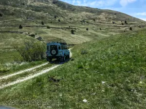 Land Rover Discovery Humanitarian Expedition Amatrice