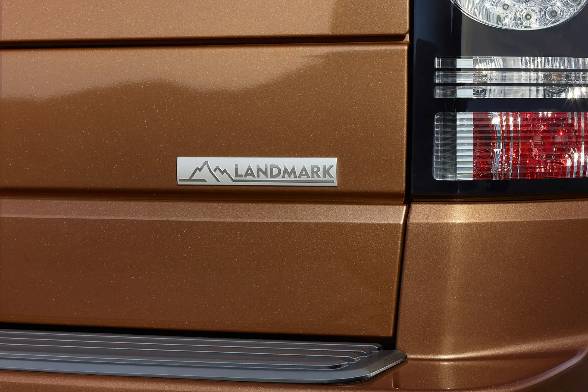 Land Rover Discovery Landmark e Graphite - 14